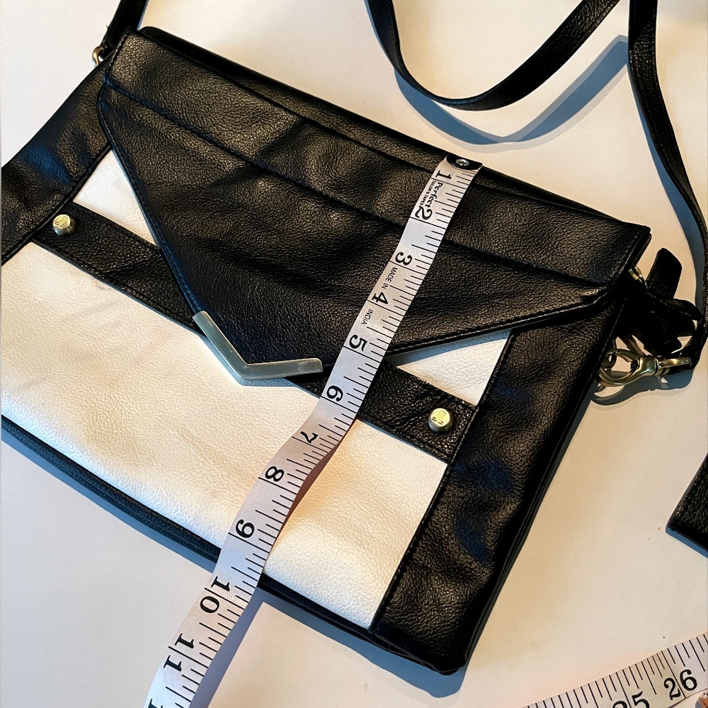 Genuine leather imported heavy quality luxurious bag - Picture 8 of 16